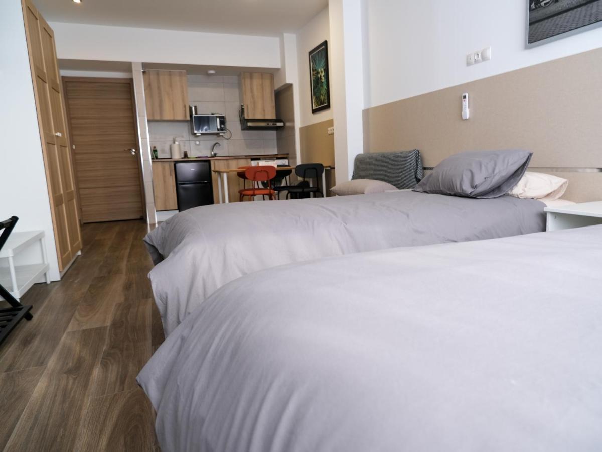 Alianza Suites Мадрид Экстерьер фото