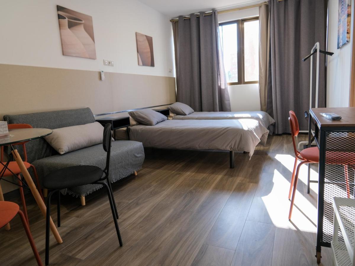Alianza Suites Мадрид Экстерьер фото