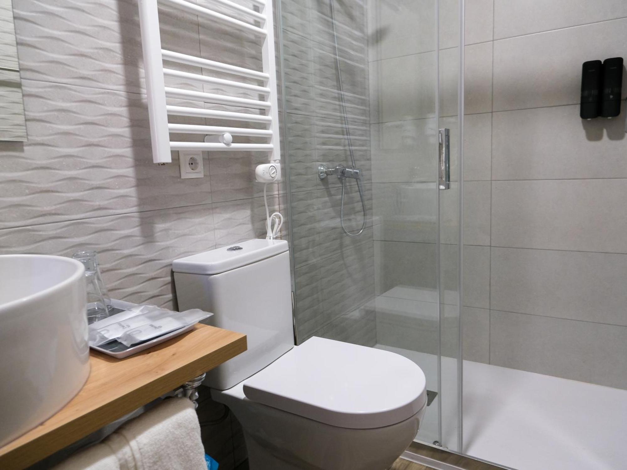 Alianza Suites Мадрид Экстерьер фото