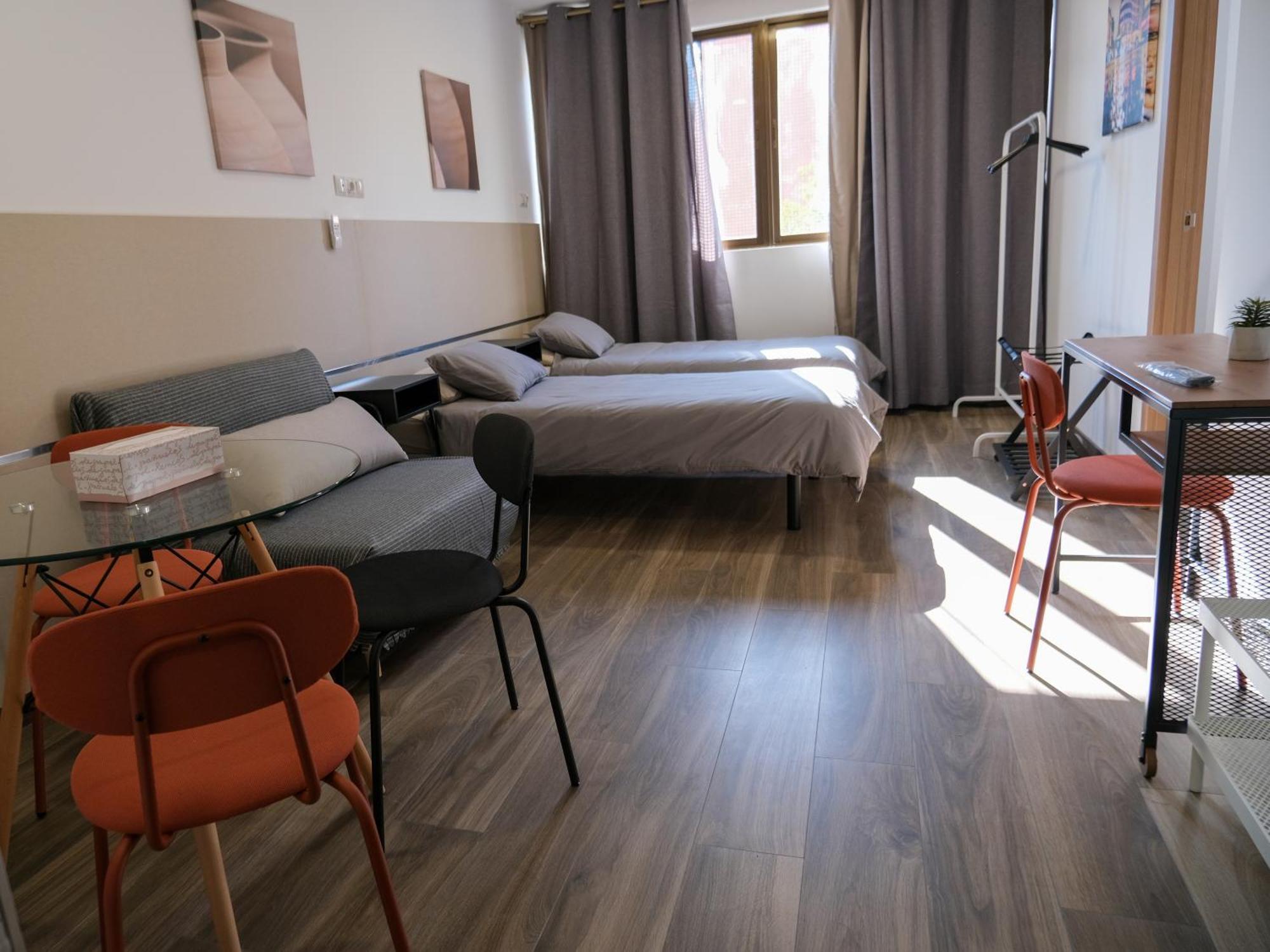 Alianza Suites Мадрид Экстерьер фото