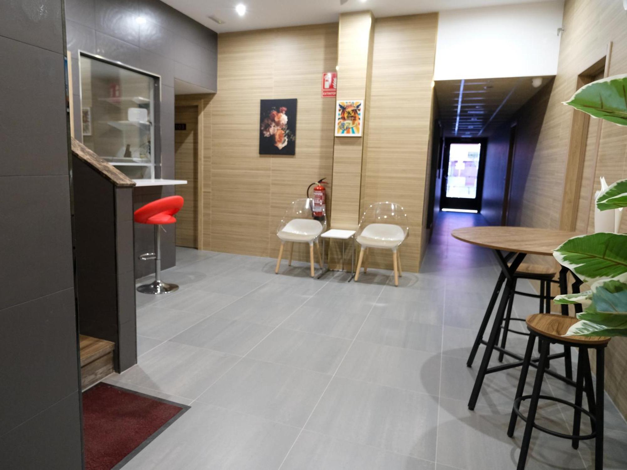 Alianza Suites Мадрид Экстерьер фото